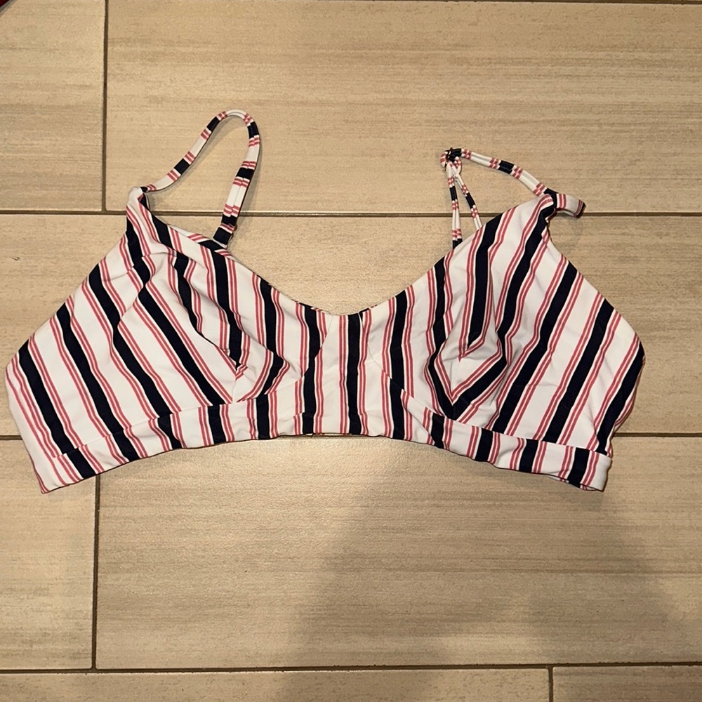TORI PRAVER BIKINI TOP XL